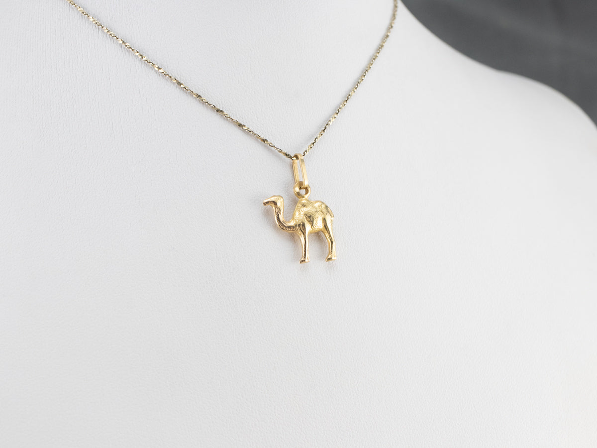Vintage 18K Gold Camel Charm