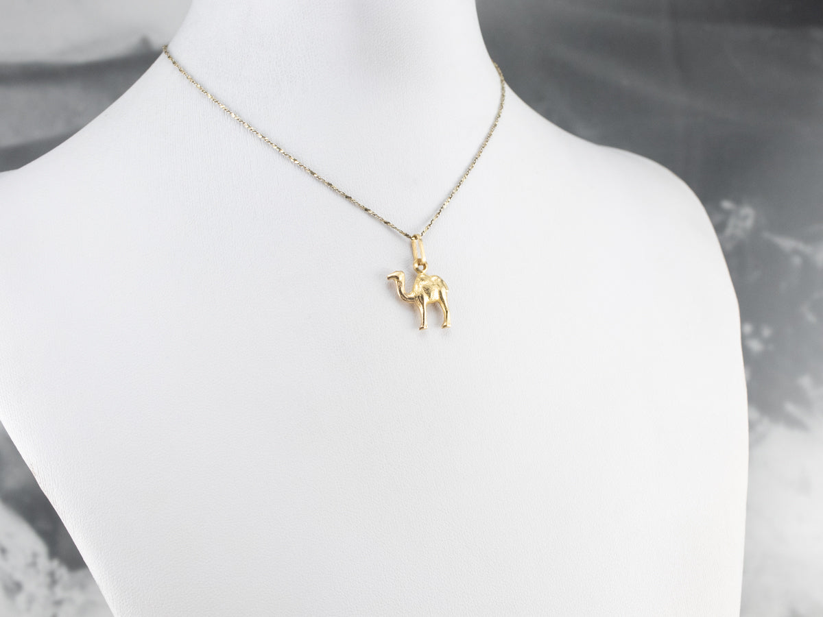 Vintage 18K Gold Camel Charm