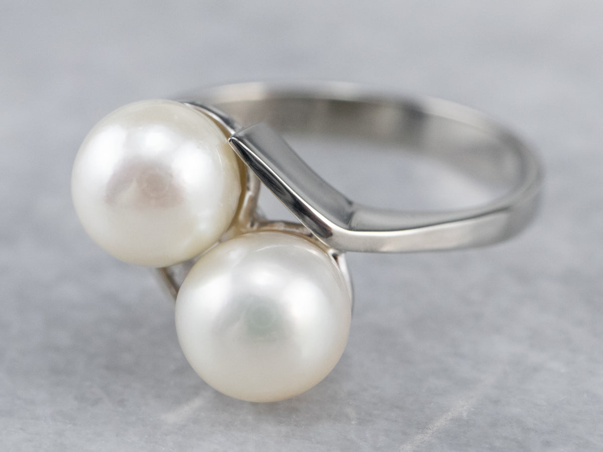 Simple Pearl Bypass Ring
