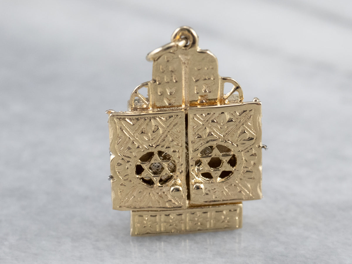 14K Gold Aron Kodesh Pendant