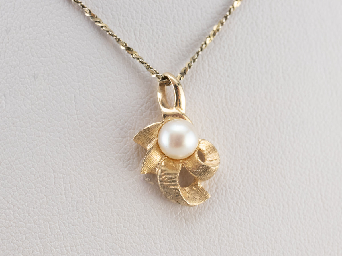 Vintage Textured Gold Pearl Pendant