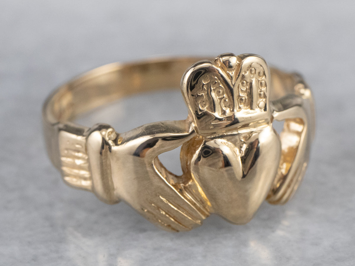 Classic 14K Gold Claddagh Ring