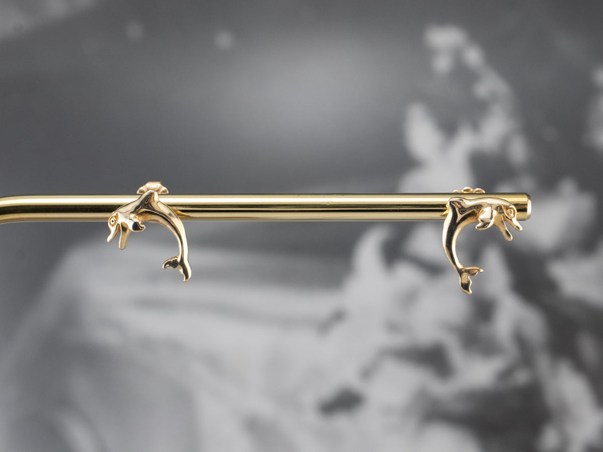 Pendientes de delfín de oro