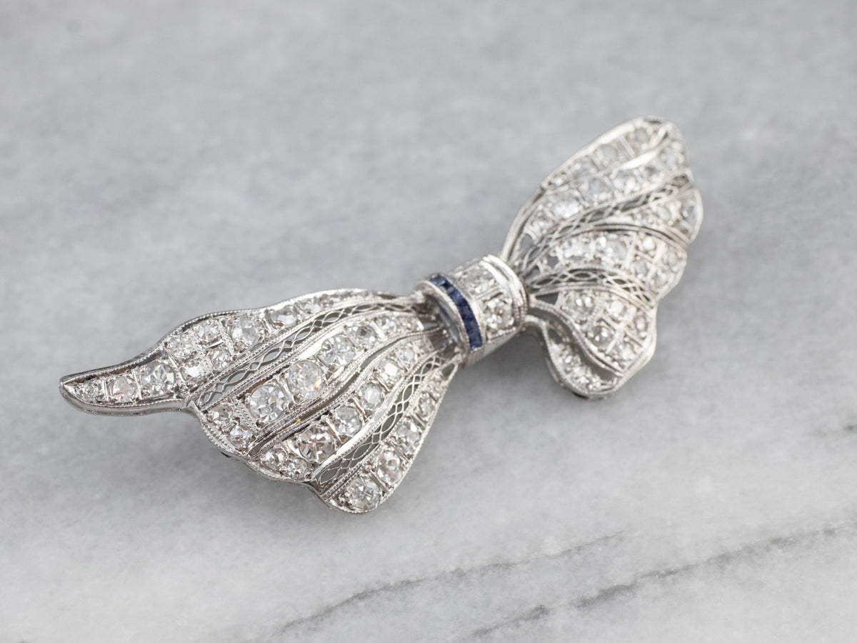 Pin de filigrana de zafiro y diamantes Art Déco de platino