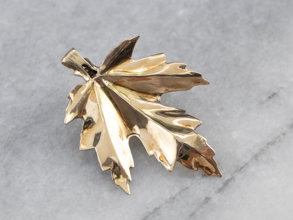 Colgante de hoja de oro granate