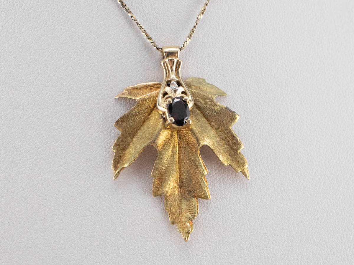 Colgante de hoja de oro granate