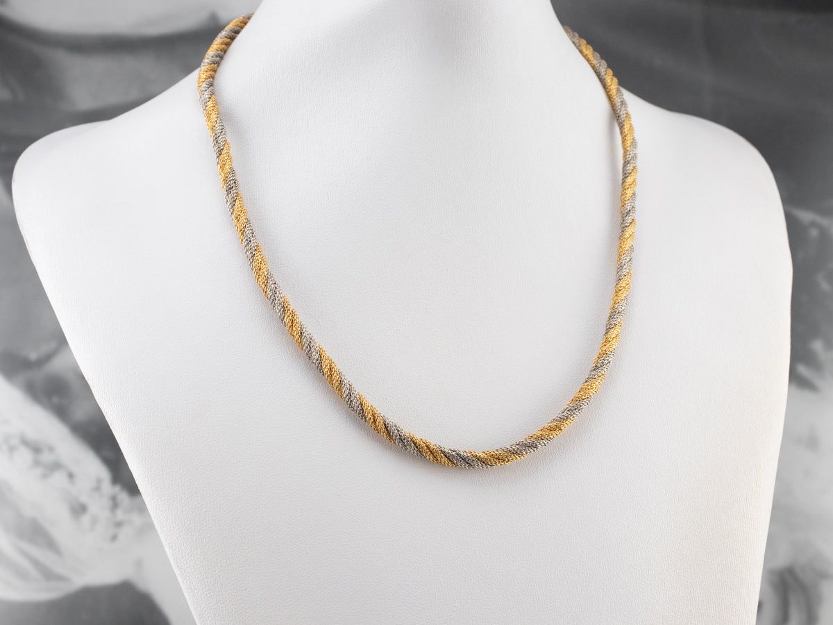 Collar de cadena de malla trenzada en oro de 18 quilates de dos tonos