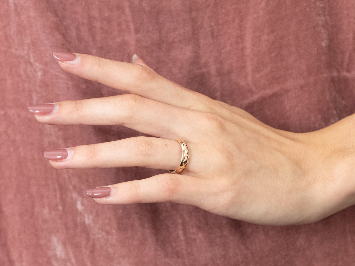 Vintage Openwork Patterned Gold Band