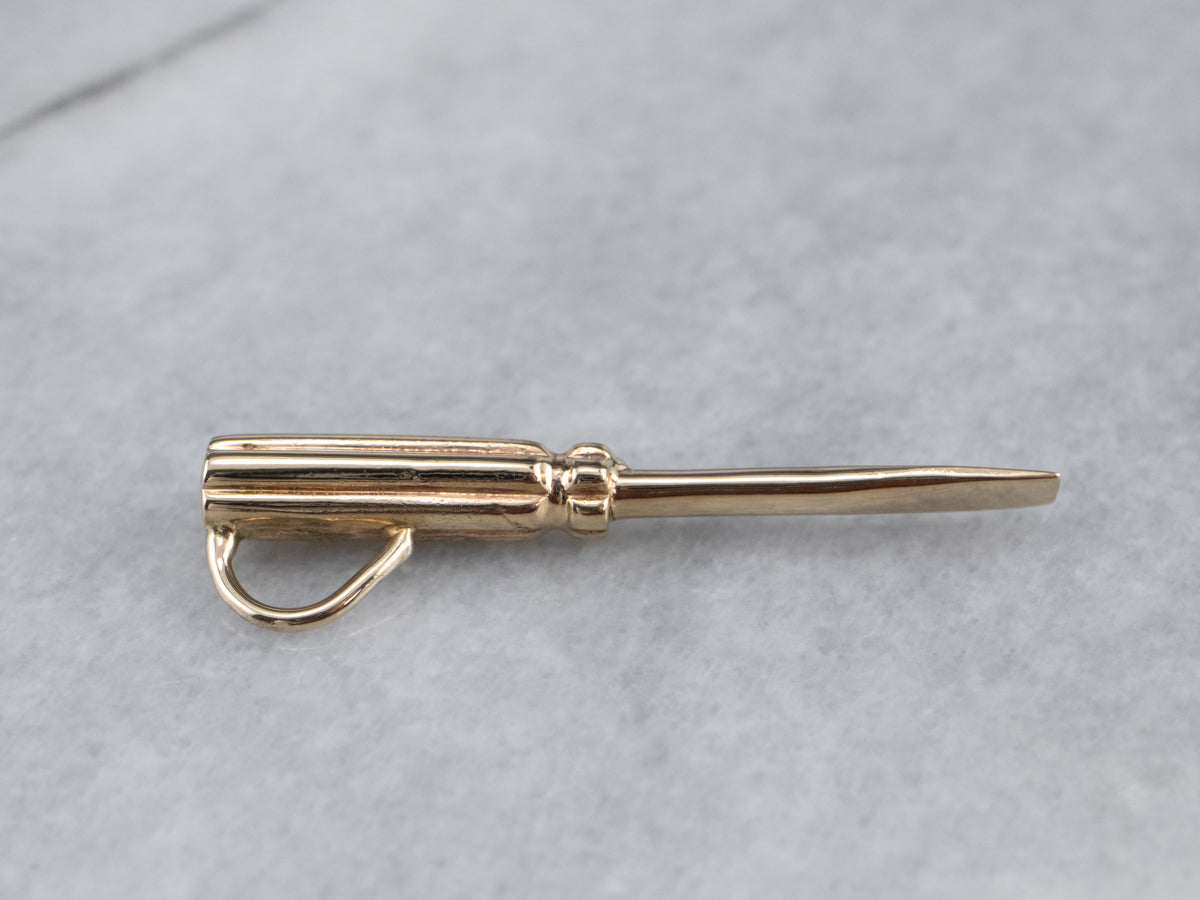 Colgante de destornillador de oro de 14 quilates