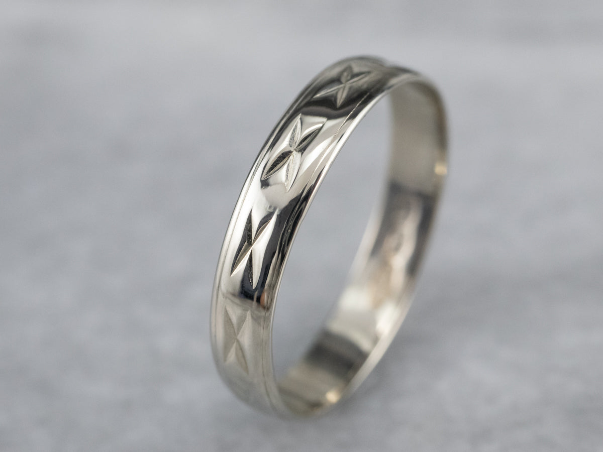 Patterned 18K White Gold Wedding Band