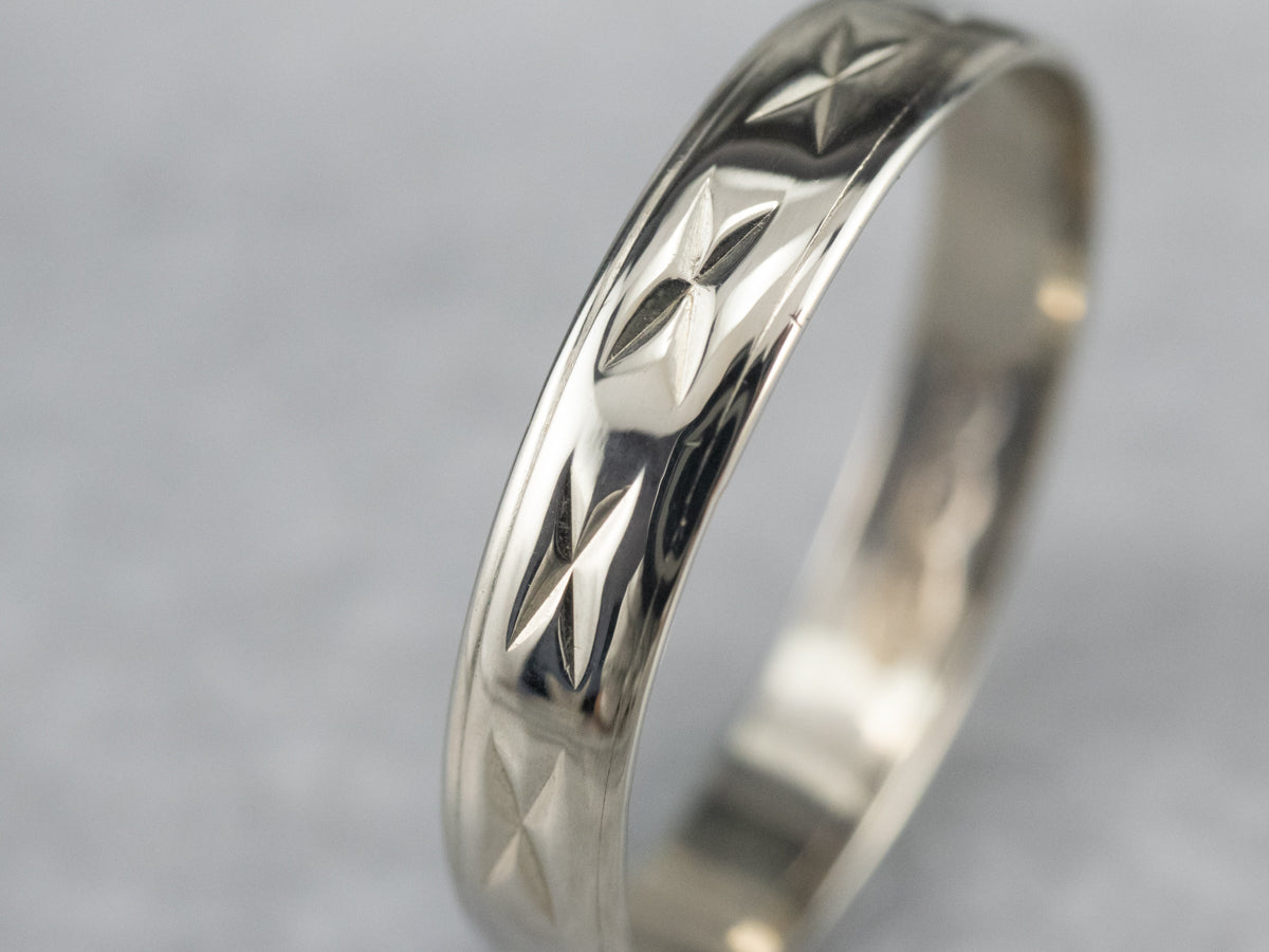 Patterned 18K White Gold Wedding Band