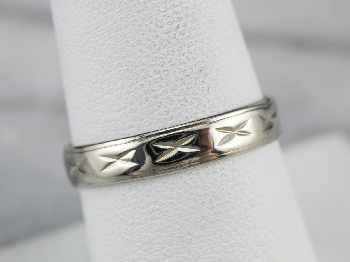 Patterned 18K White Gold Wedding Band