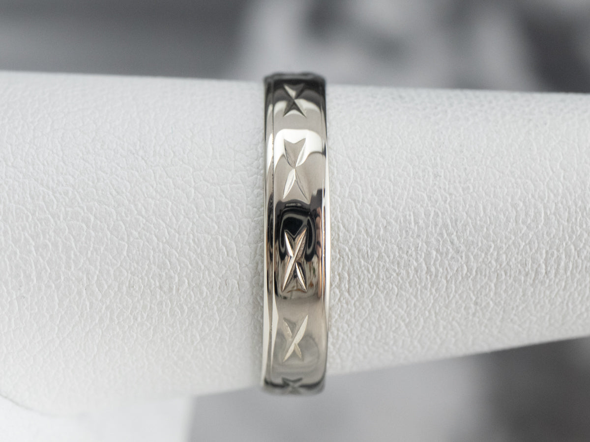 Patterned 18K White Gold Wedding Band
