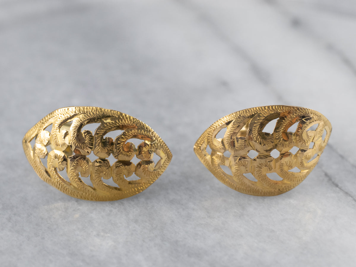 Engraved 18K Gold Leaf Shape Stud Earrings