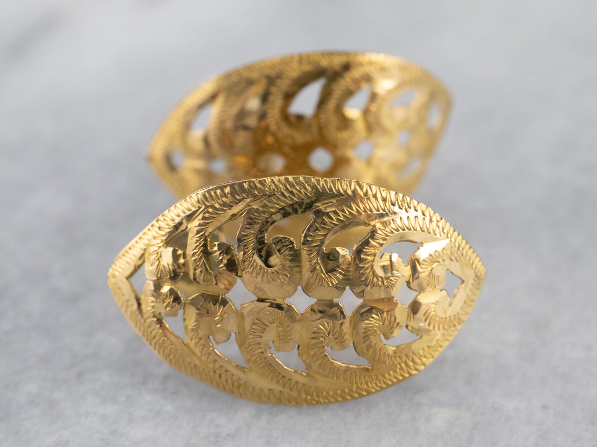 Engraved 18K Gold Leaf Shape Stud Earrings