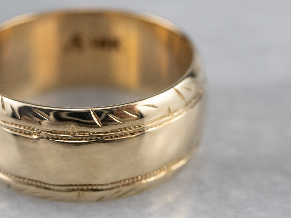 Wide Pattern Edge Gold Band