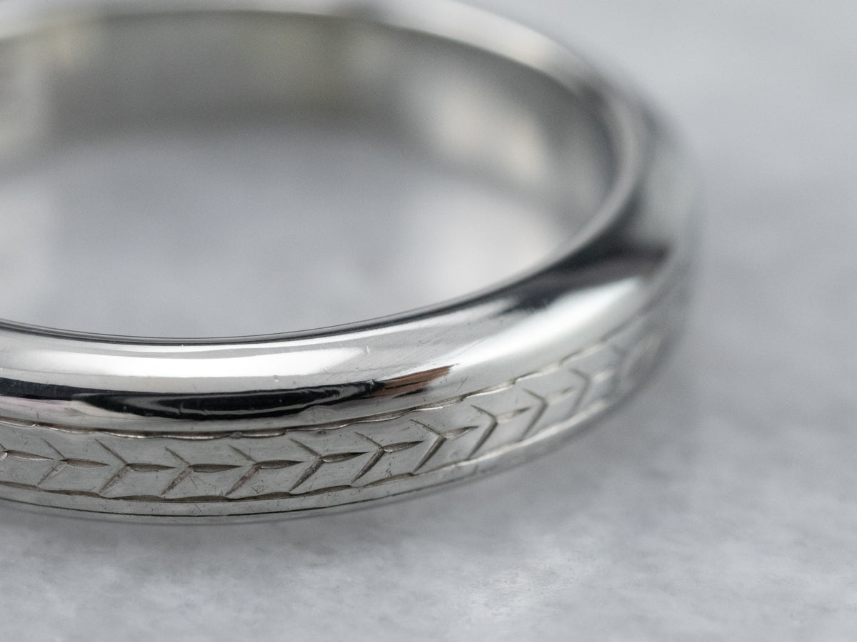 18K Gold Engraved Wheat Pattern Band