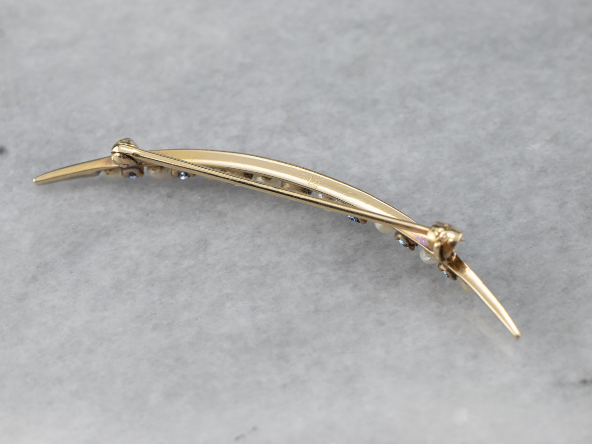 Broche Art Nouveau con luna creciente y perlas de zafiro