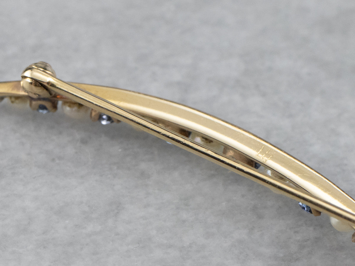 Broche Art Nouveau con luna creciente y perlas de zafiro