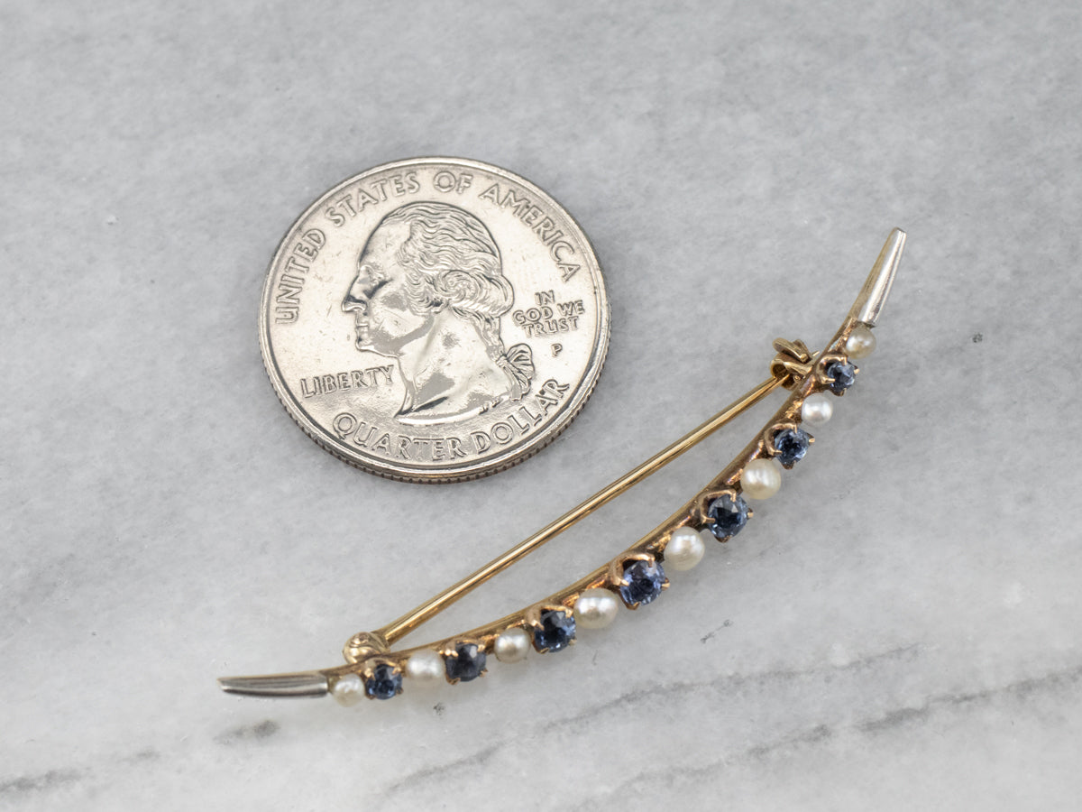 Broche Art Nouveau con luna creciente y perlas de zafiro