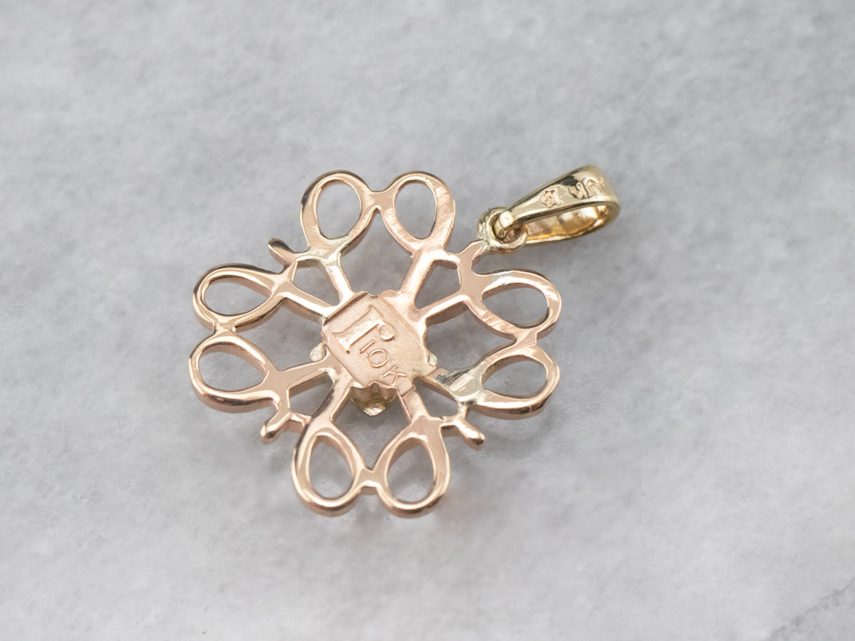 Colgante de filigrana de oro tricolor con diamantes