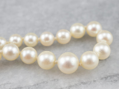 Vintage White Pearl Beaded Necklace