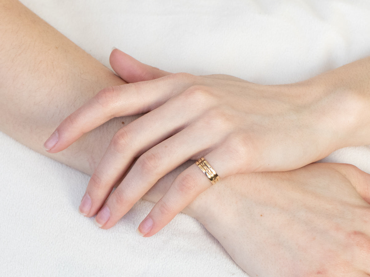 Vintage Yellow Gold Pattern Band