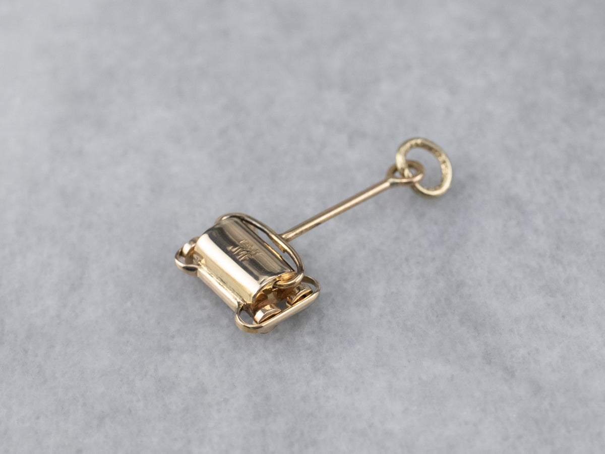 Yellow Gold Manual Vacuum Charm