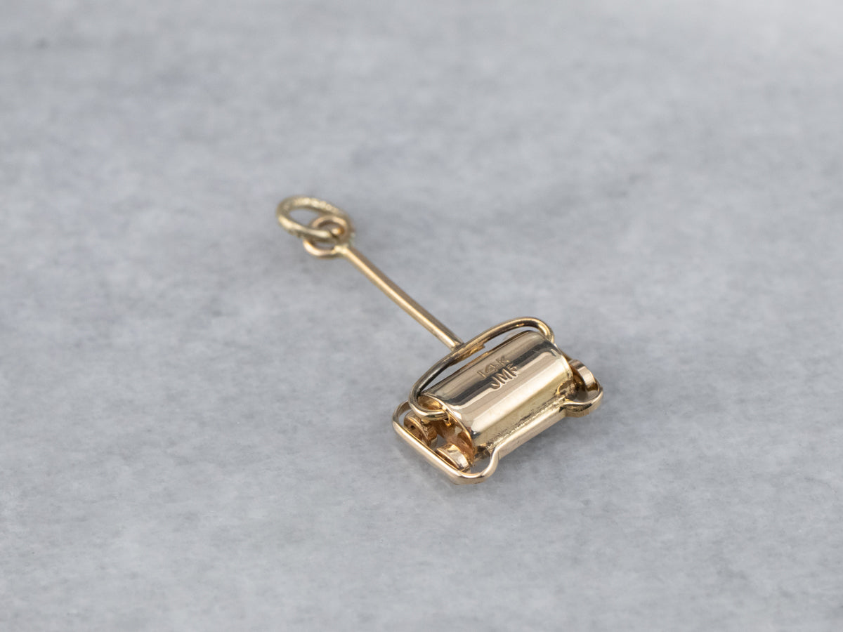 Yellow Gold Manual Vacuum Charm