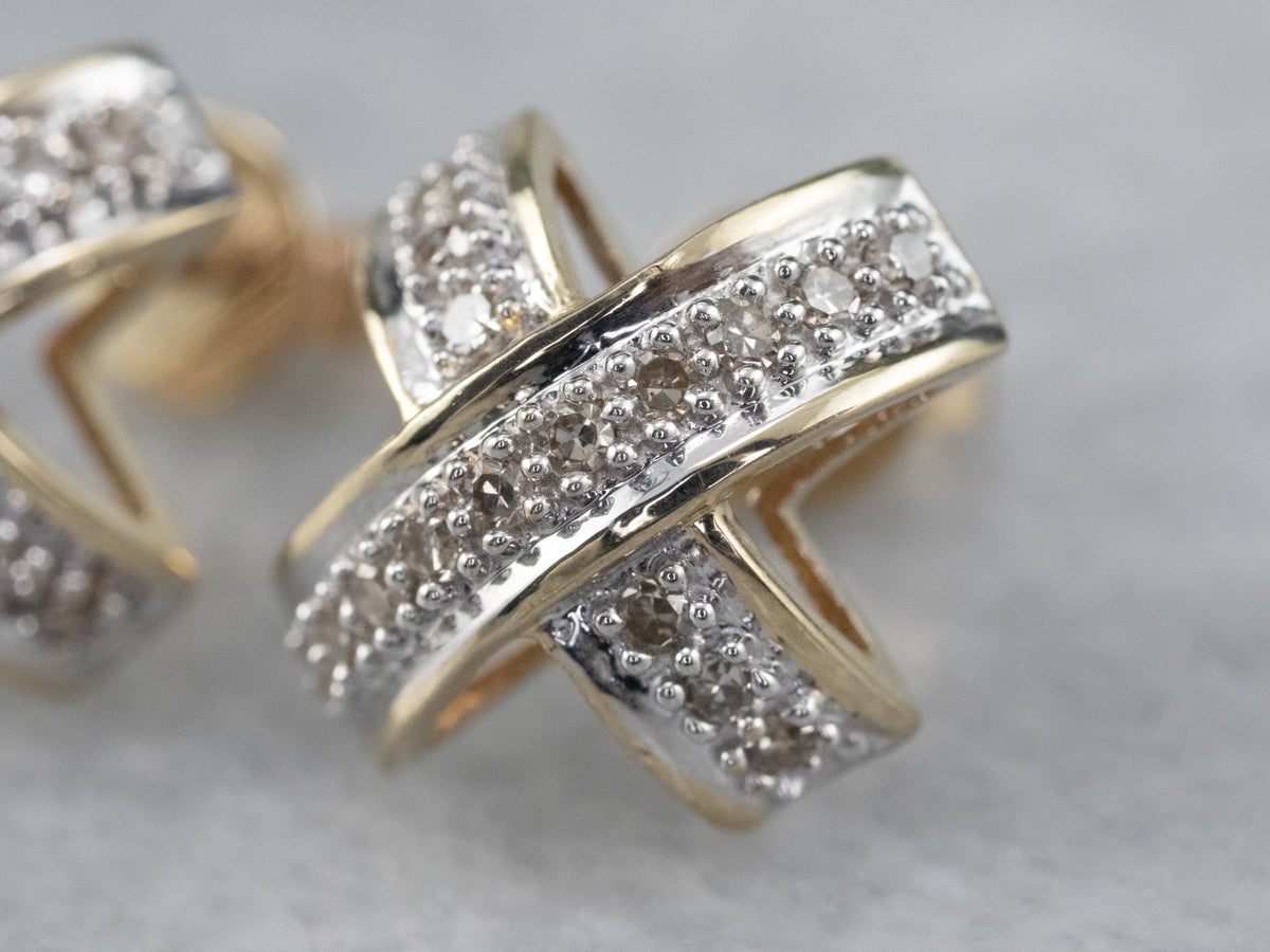 Aretes con diamantes en forma de X