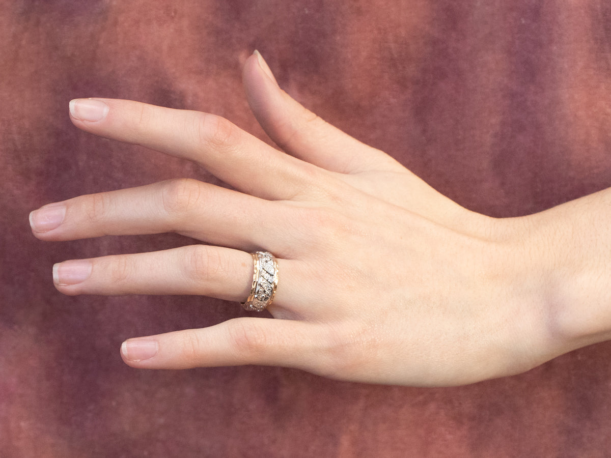 Unisex Patterned Two Tone Gold Band