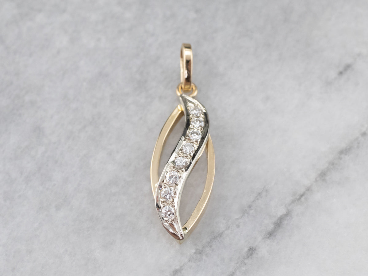 Colgante moderno de oro de dos tonos con diamantes