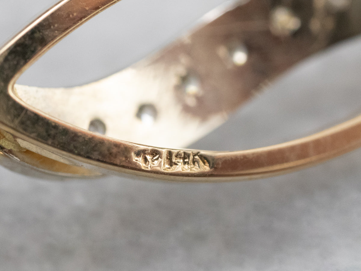 Colgante moderno de oro de dos tonos con diamantes