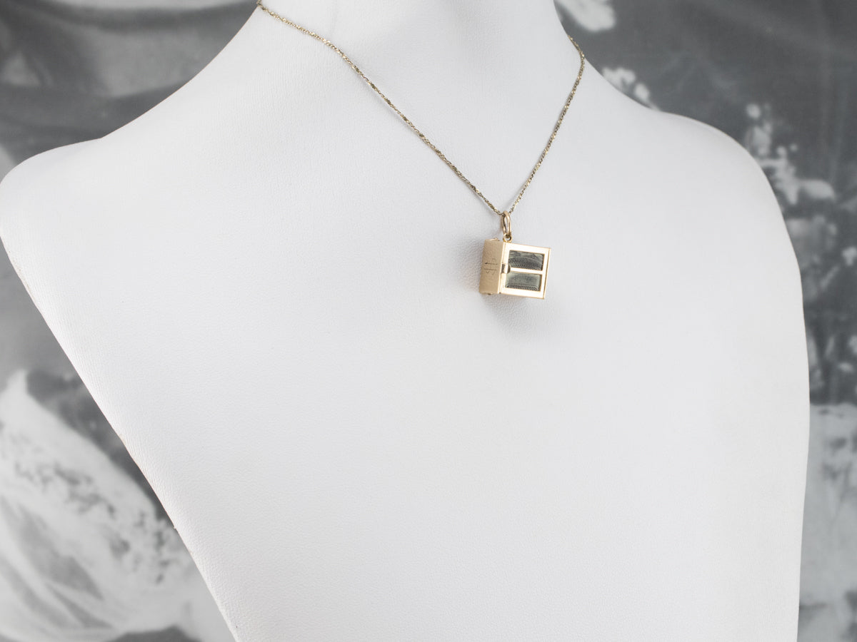 Vintage Mad Money Charm in Yellow Gold