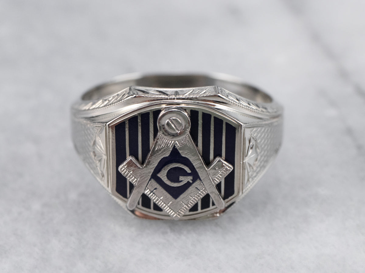 Anillo masónico de esmalte Art Déco de oro blanco