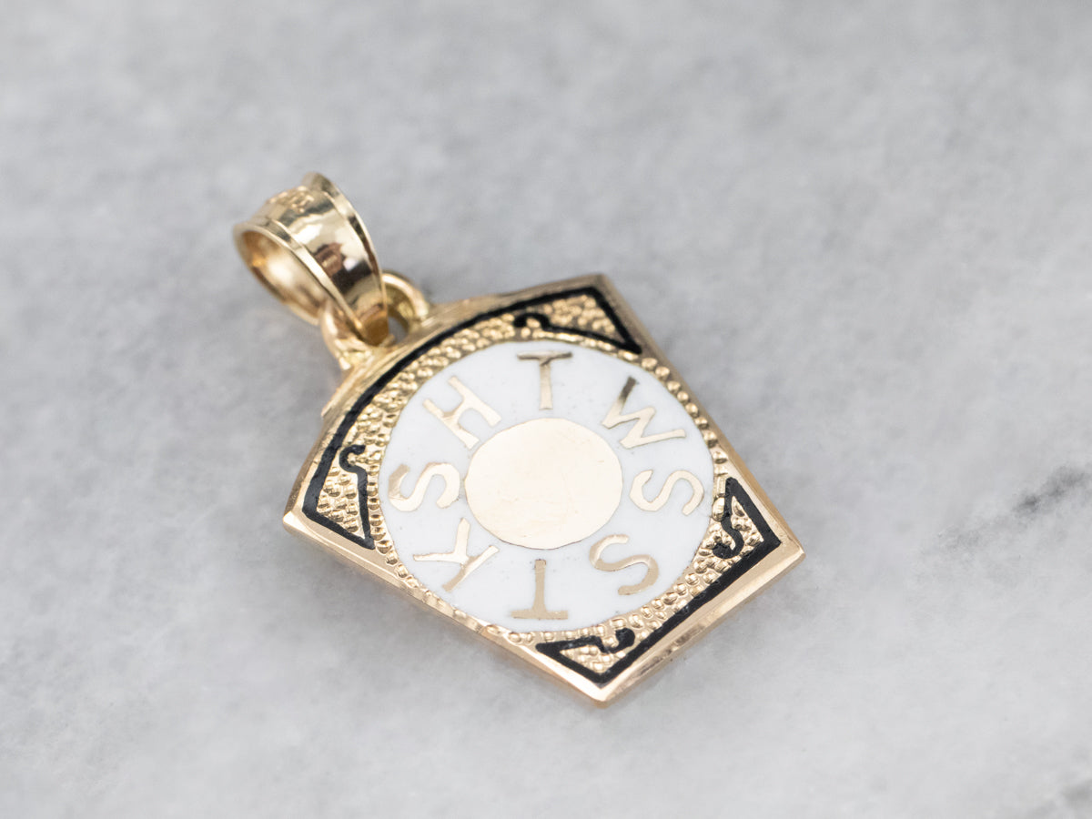 Colgante de oro esmaltado del Arco Real de piedra angular masónica