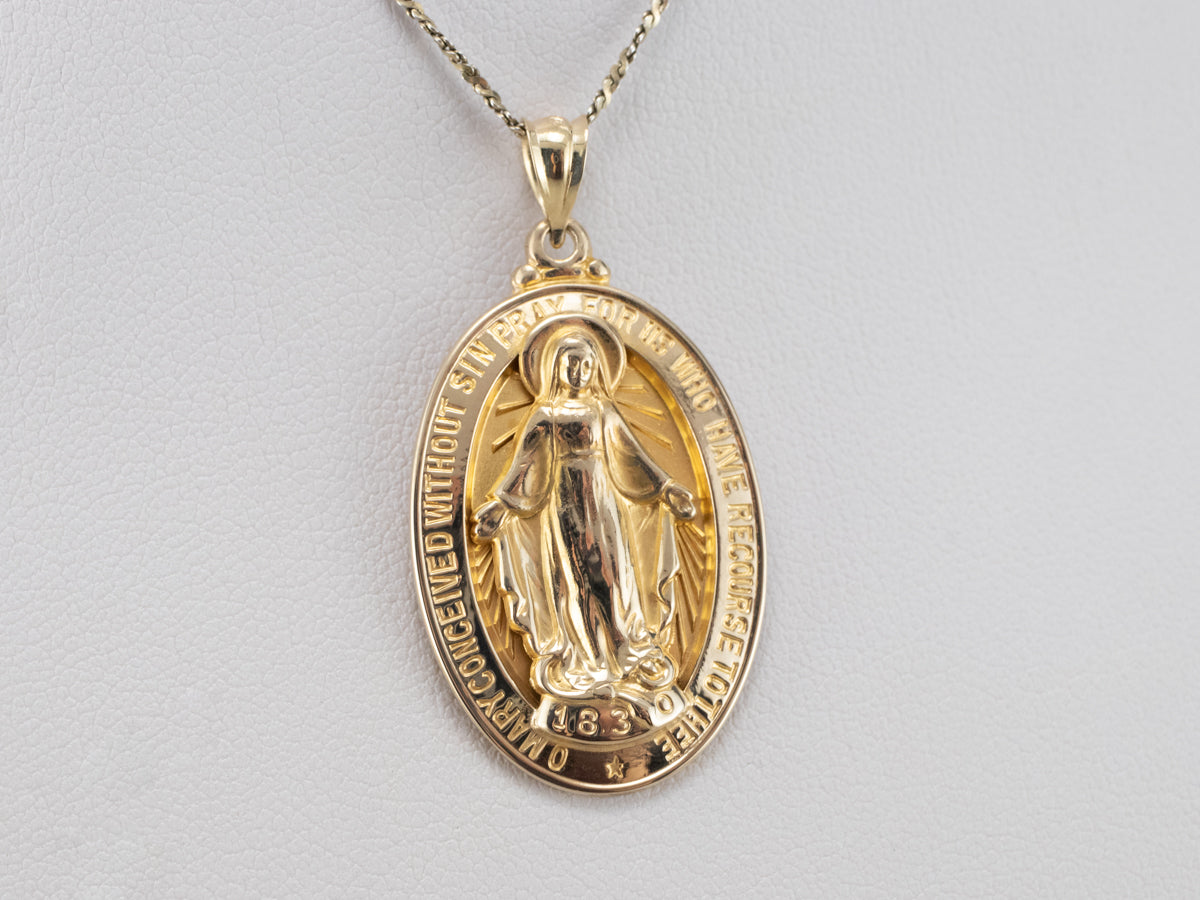 14K Gold Mary Religious Medal Pendant