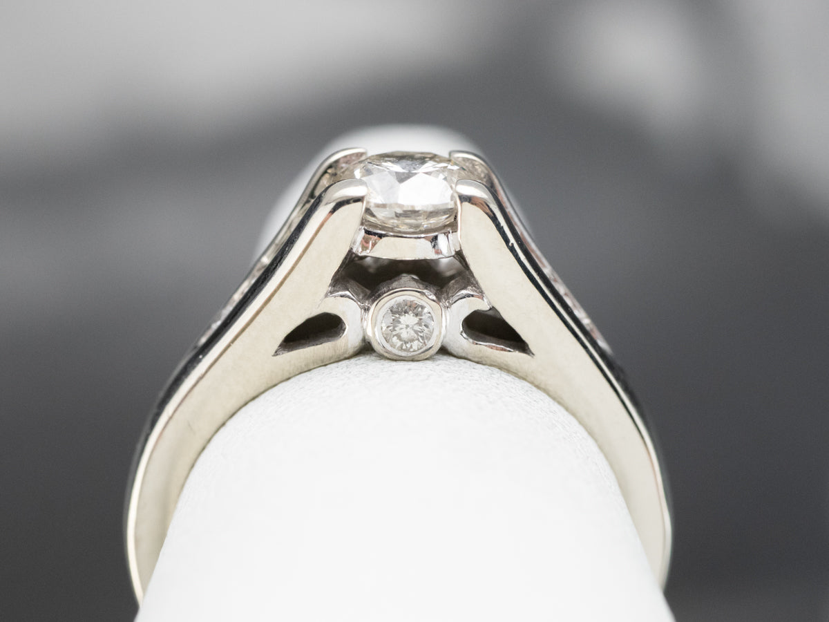 Modern Round Brilliant Diamond Engagement Ring