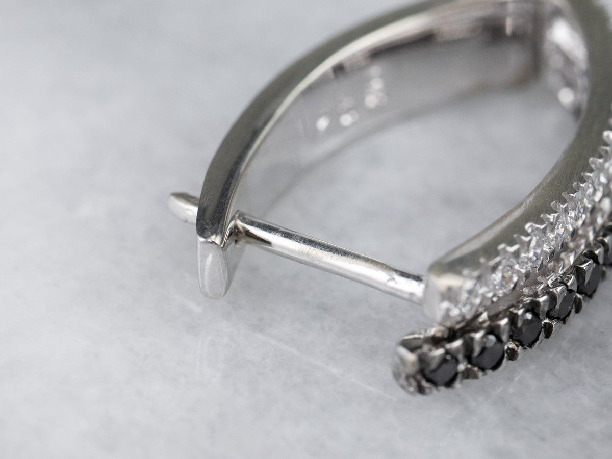 Pendientes de aro de diamantes en blanco y negro