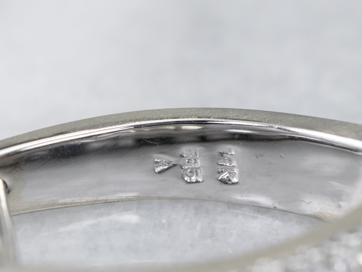 Pendientes de aro de diamantes en blanco y negro