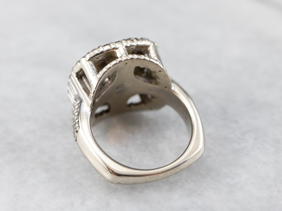 Anillo de compromiso con doble halo de diamantes