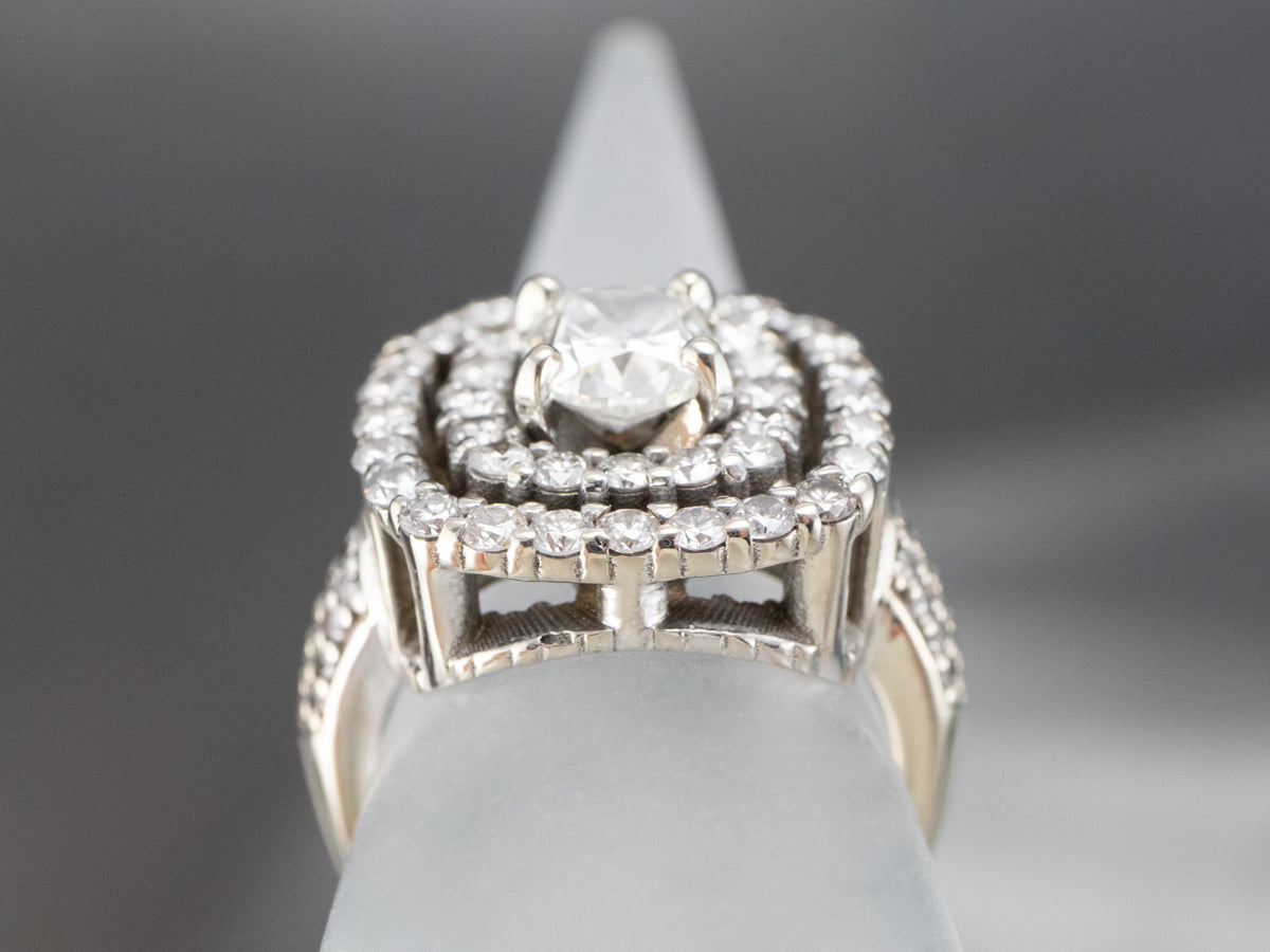 Anillo de compromiso con doble halo de diamantes