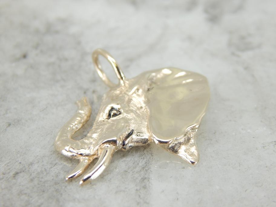 Highly Detail Yellow Gold Elephant Pendant