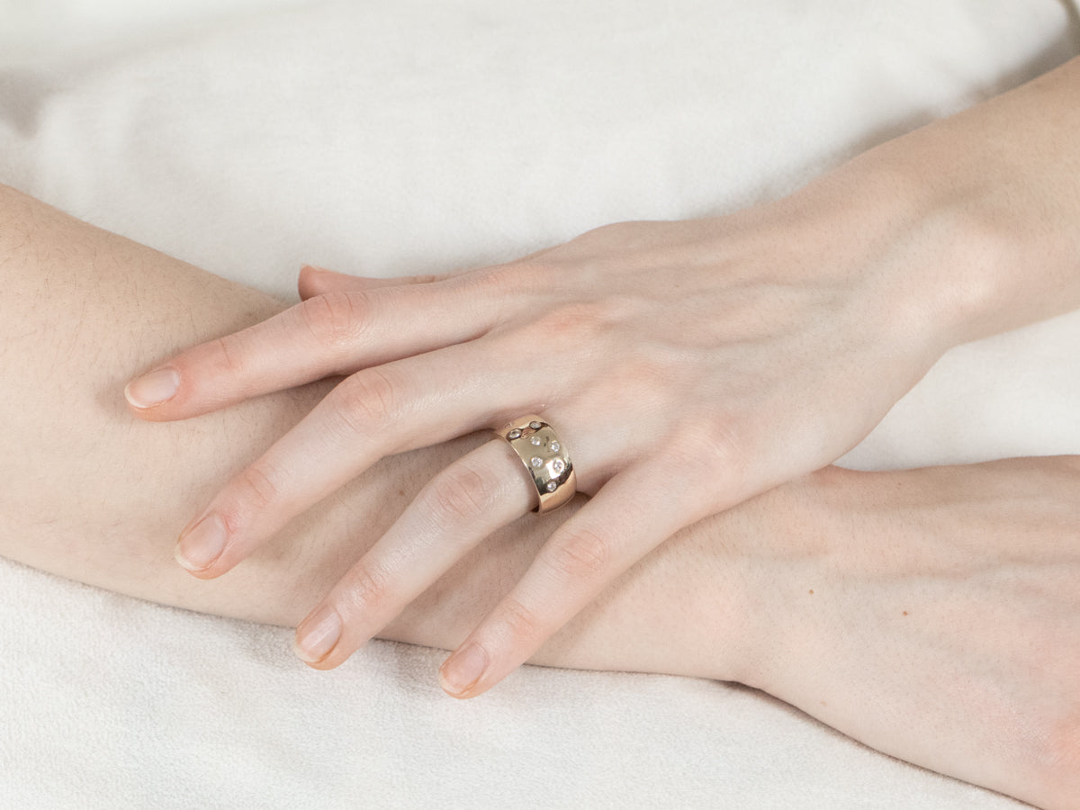 Yellow Gold Diamond Etoile Band