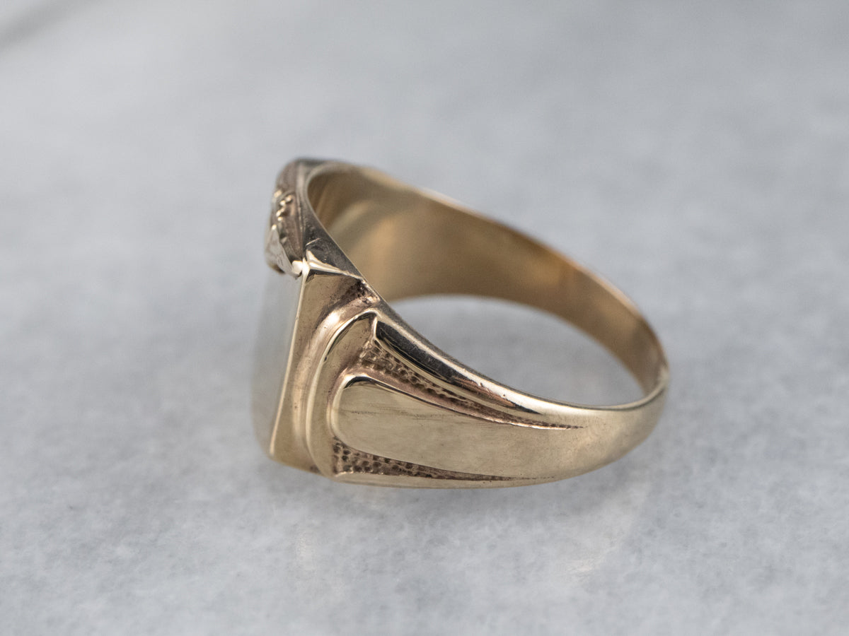 Anillo tipo sello de oro estilo militar