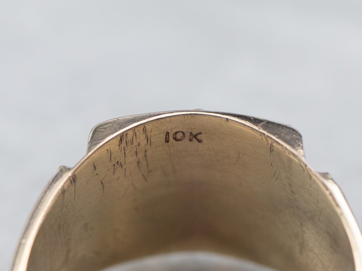 Anillo tipo sello de oro estilo militar