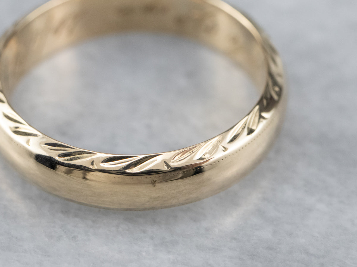 1940s Pattern Edge Gold Band