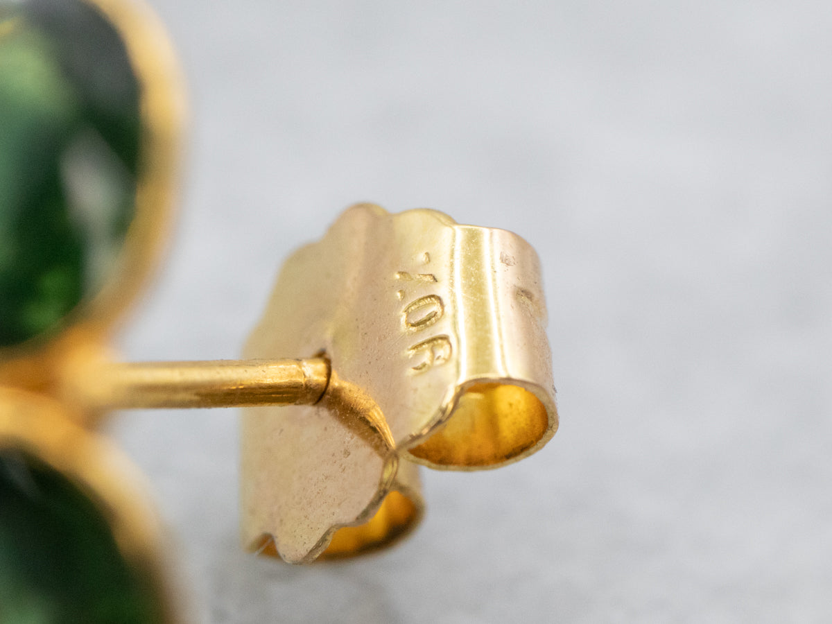 Pendientes de racimo de zafiro verde