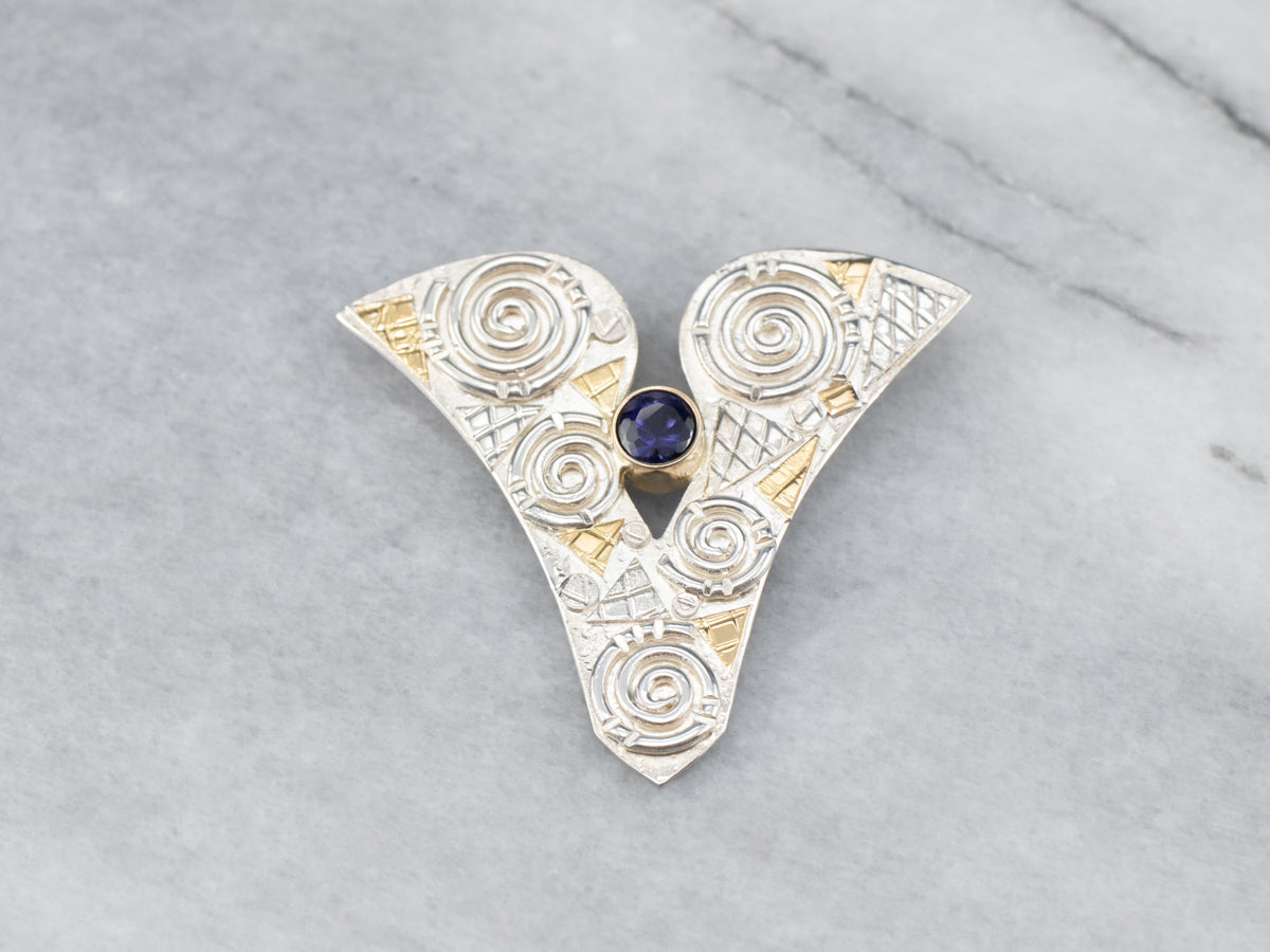 Colgante modernista de metal con mezcla de zafiro sintético