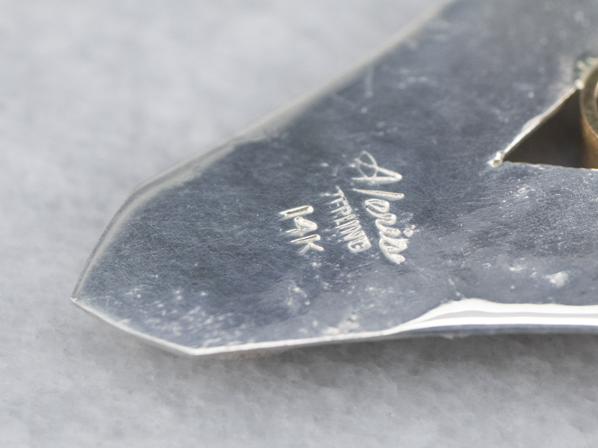 Colgante modernista de metal con mezcla de zafiro sintético